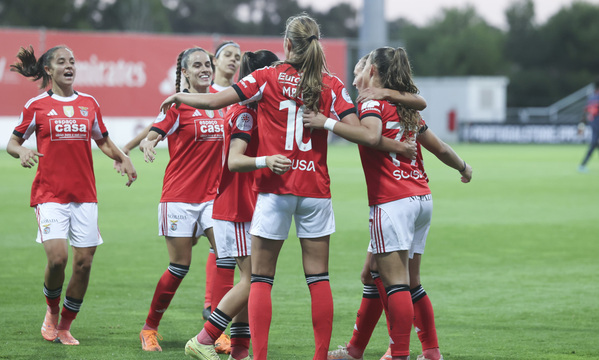 Football f&#233;minin